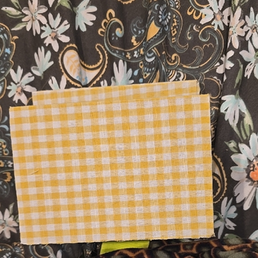 ❤️10/$13 New Yellow Gingham Fabric Napkin Holder